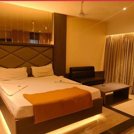 Hotel Sahara Lodging & Boarding Mira-Bhayandar Exterior foto